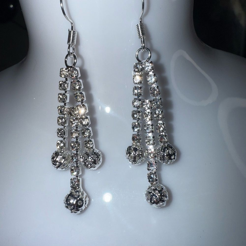 Elegant Silver Dangle Earrings
